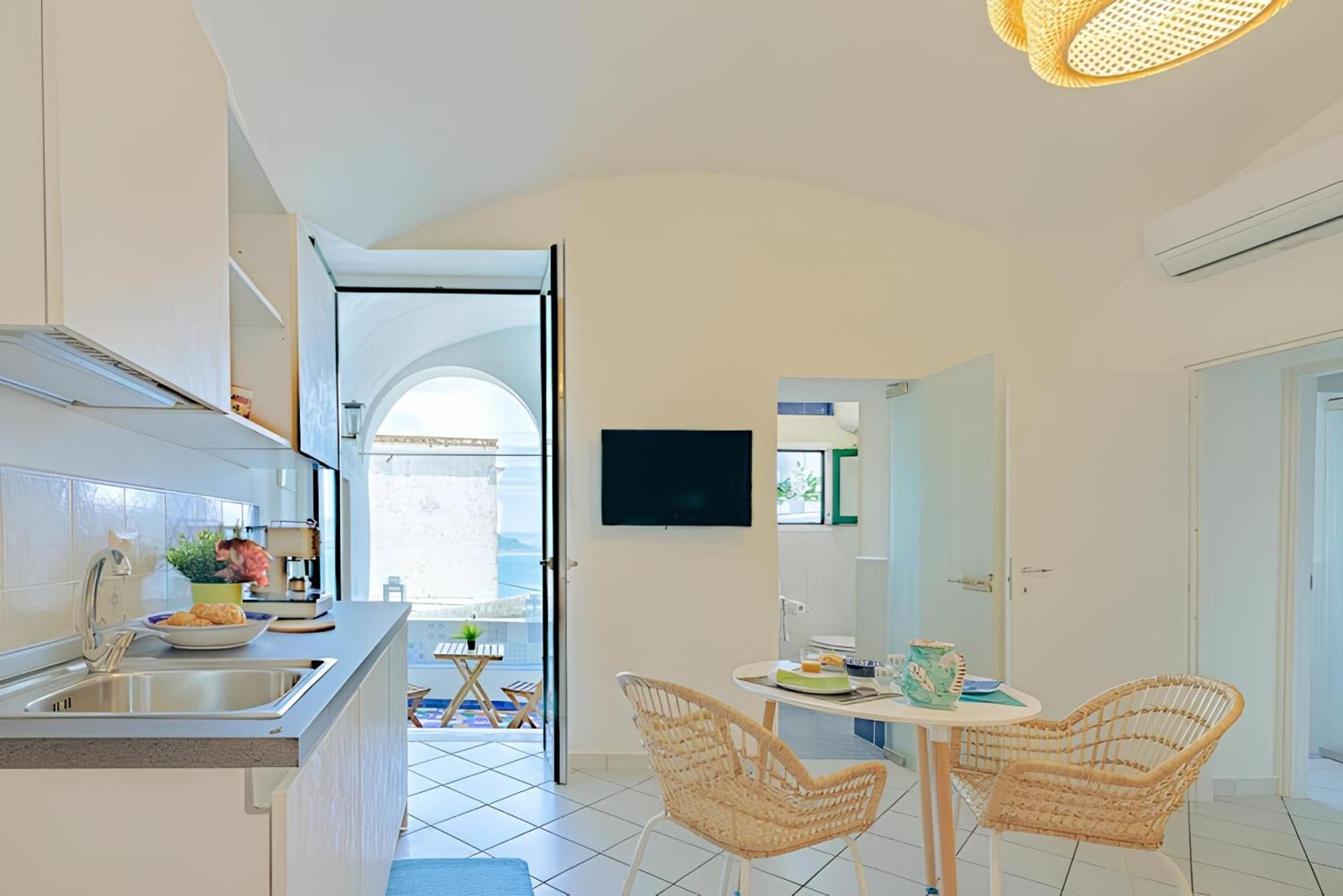 Raito Guest House - Amalfi Coast Vietri Dış mekan fotoğraf